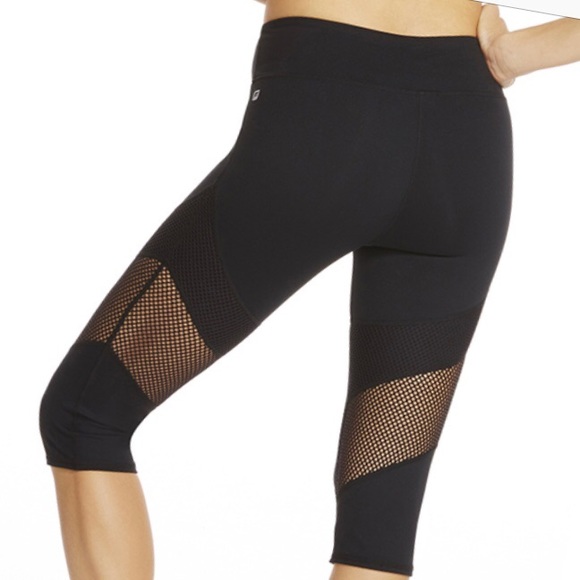 Fabletics Rhodes Black Net/ Mesh Crop - Picture 2 of 7